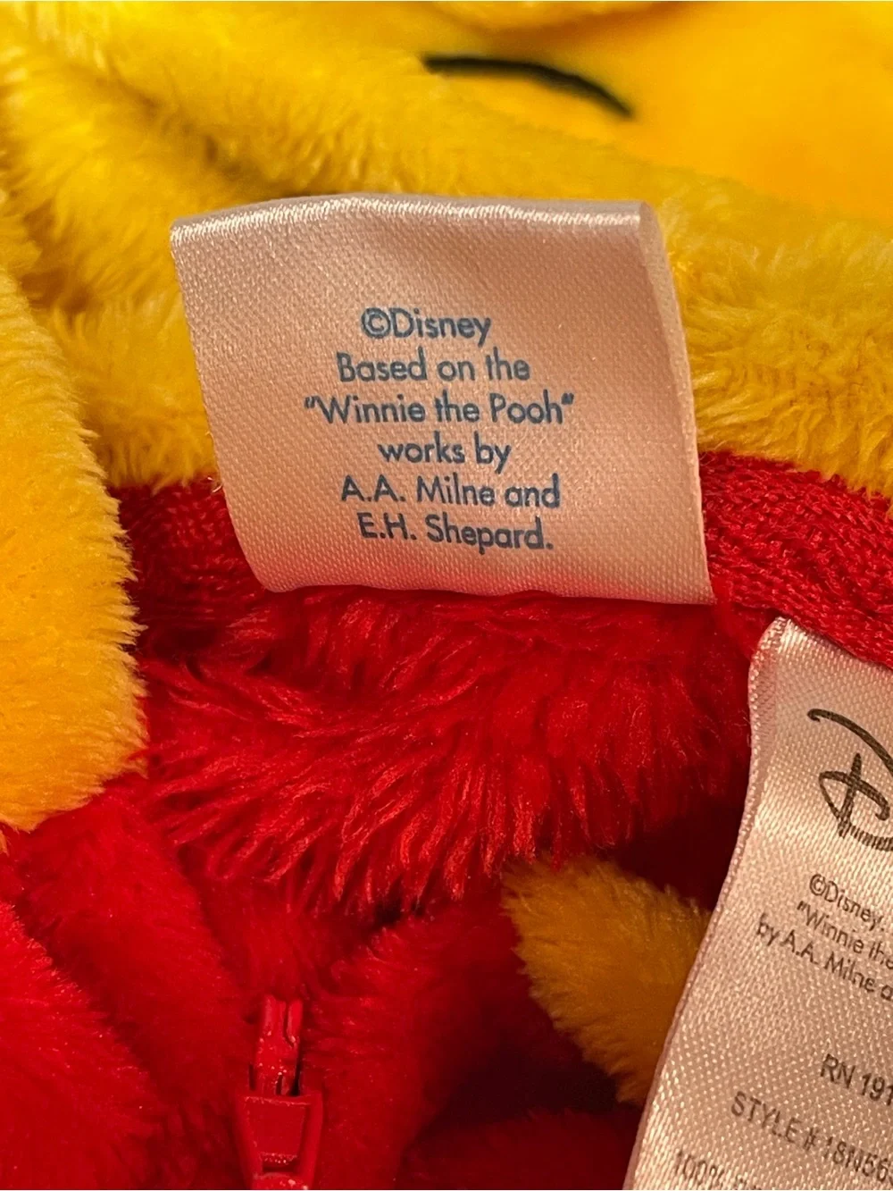 Winnie the Pooh Plush Fleece Kids One-Piece | Size 12 months | Pajama Costume - Picture 4 of 6